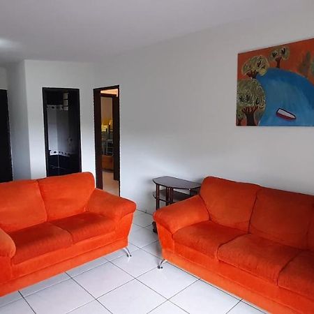 Apartamento Espacoso Com Estacionamento Incluido Φοζ ντο Ιγκουασού Εξωτερικό φωτογραφία