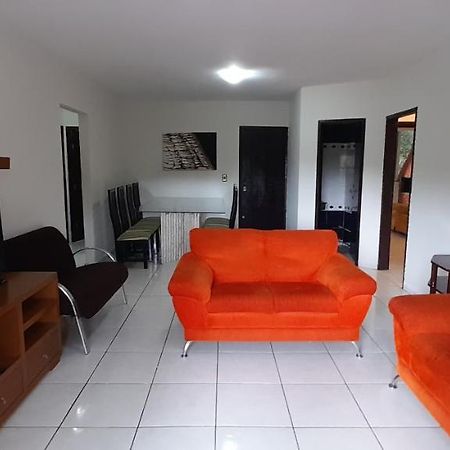 Apartamento Espacoso Com Estacionamento Incluido Φοζ ντο Ιγκουασού Εξωτερικό φωτογραφία