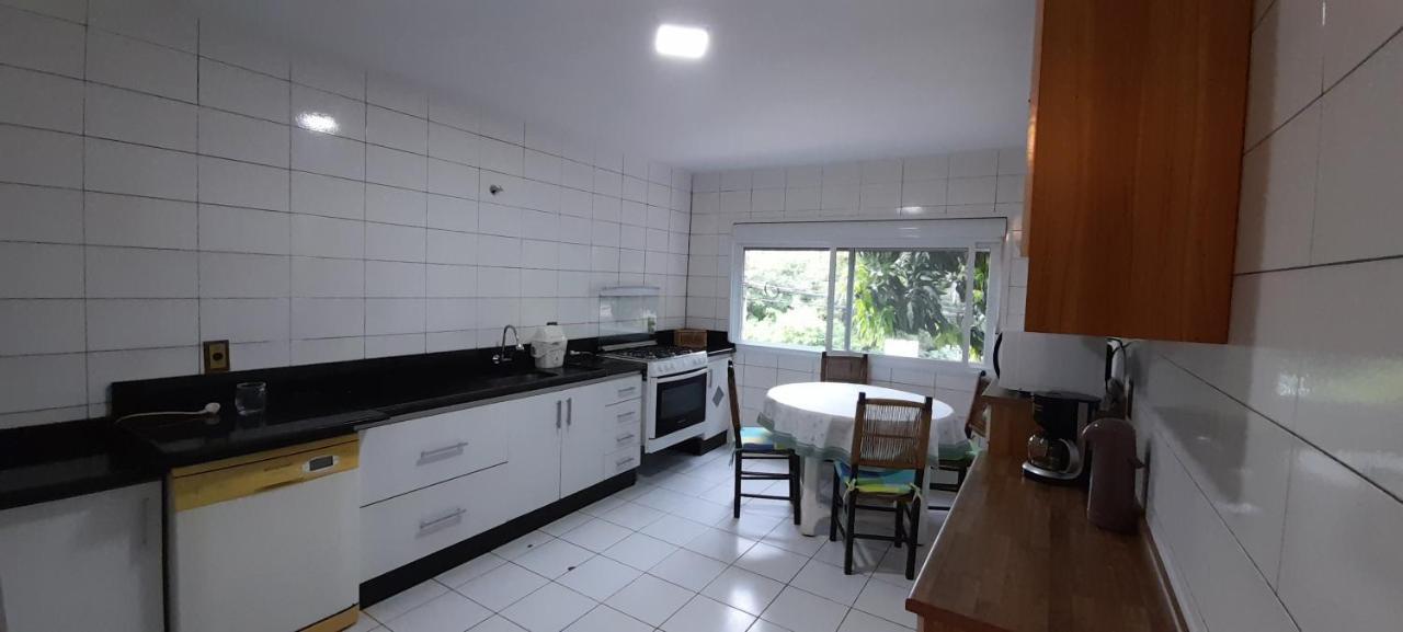 Apartamento Espacoso Com Estacionamento Incluido Φοζ ντο Ιγκουασού Εξωτερικό φωτογραφία